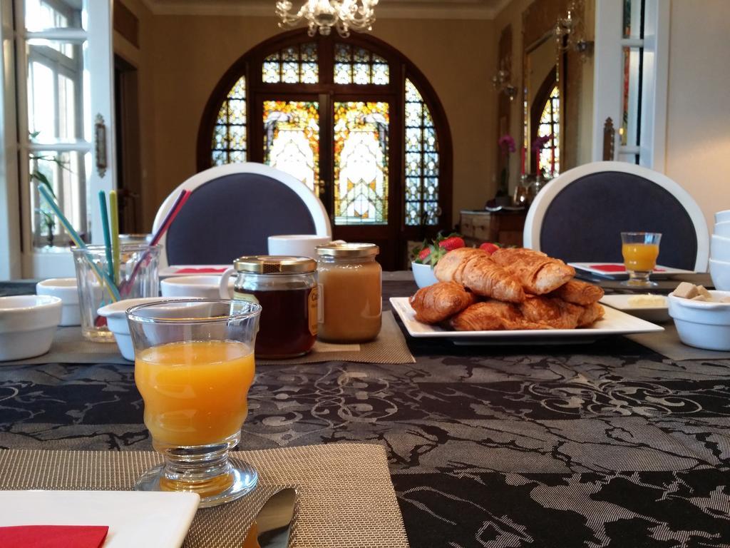 Le Castel Guesthouse Байо Екстериор снимка