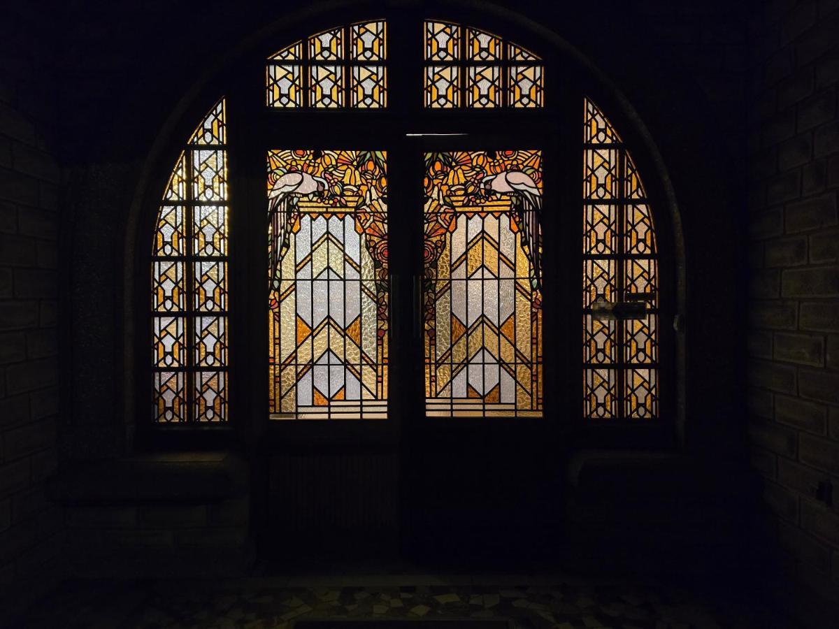 Le Castel Guesthouse Байо Екстериор снимка