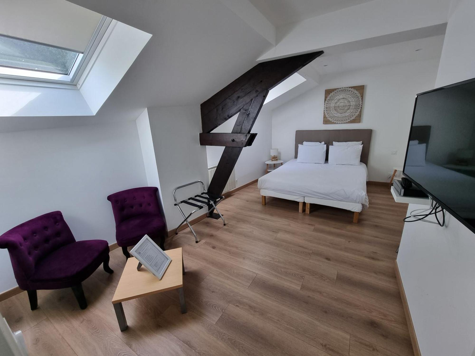 Le Castel Guesthouse Байо Екстериор снимка
